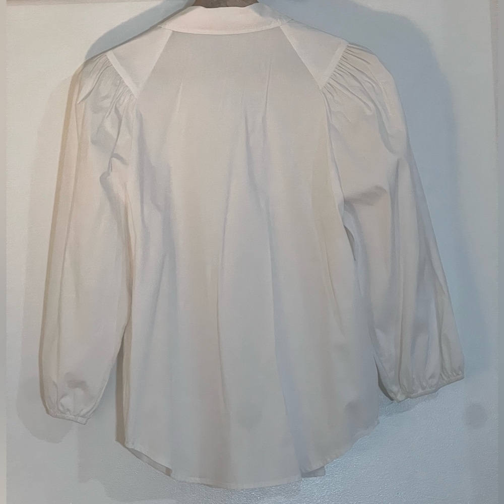 Express - Women’s White 3/4 Length Balloon Sleeve Button Down - Size Medium - Picture 2 of 4